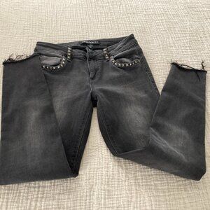 PROSPERITY Brody Stud Detail Scissor Hem Skinny Jean  4 | Black